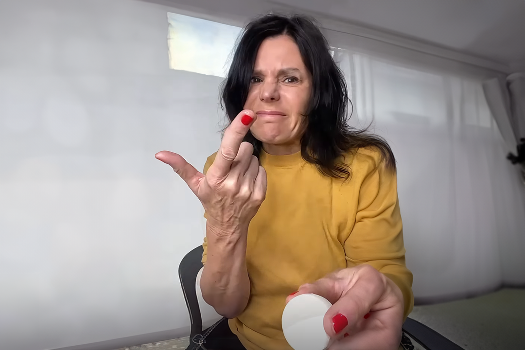 ¿Qué significa tener el fluj0 como clara de huevo?